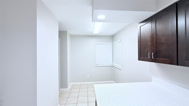 Building Photo - 11119 Atwell Dr