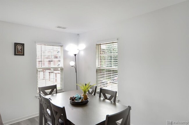 Building Photo - 8425 Williamstown Dr