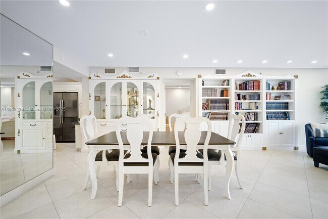 Building Photo - 9341 Collins Ave