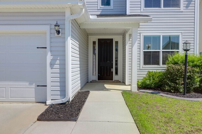 Building Photo - Pristine and Calm Home in Moncks Corner