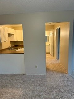 Building Photo - 301 Heideman Ave