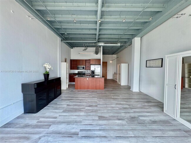 Building Photo - 8101 Biscayne Blvd