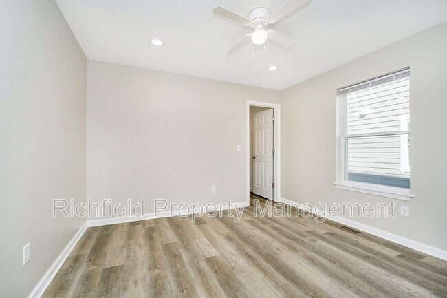 Building Photo - 416 N Hamilton Ave