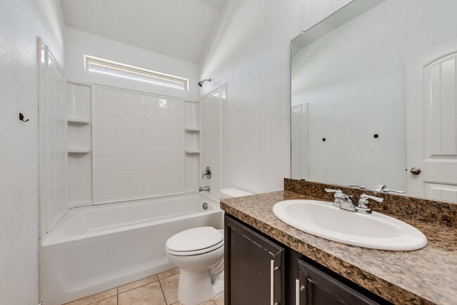 Building Photo - Attractive 4-Bedroom Home in Villages of Eagle Mountain!