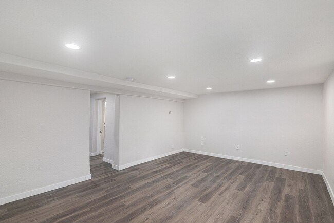 Building Photo - 1464 N Elizabeth St