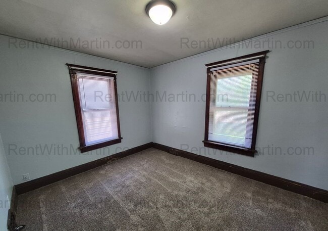Building Photo - 1107 Mulberry St