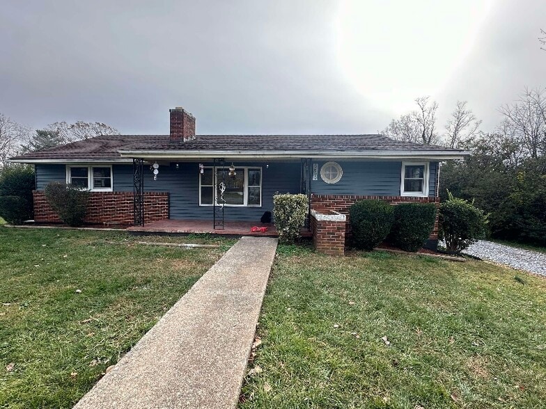 Primary Photo - 5600 White Oak Dr