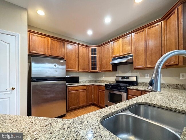 Building Photo - 12652 Heron Ridge Dr