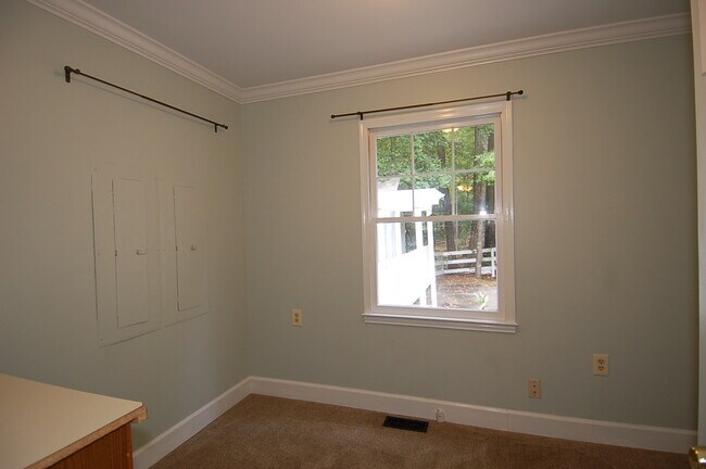 Building Photo - 3101 Janice Rd