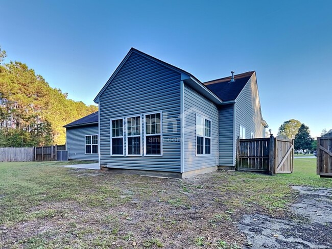 Building Photo - 106 Blue Beech Ct