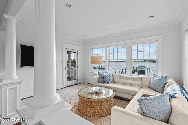 Building Photo - 1200 Bay Ave