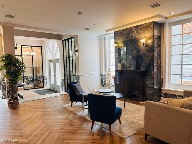 Building Photo - 2310 First St