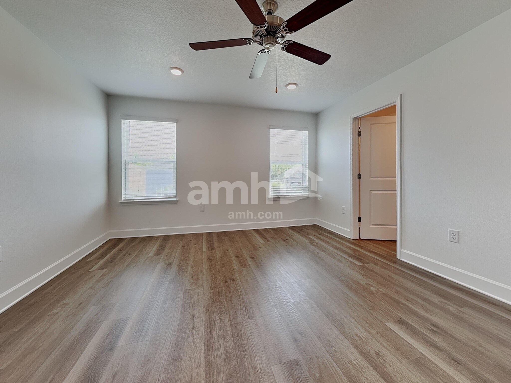 Building Photo - 16528 Cheyanne Ct