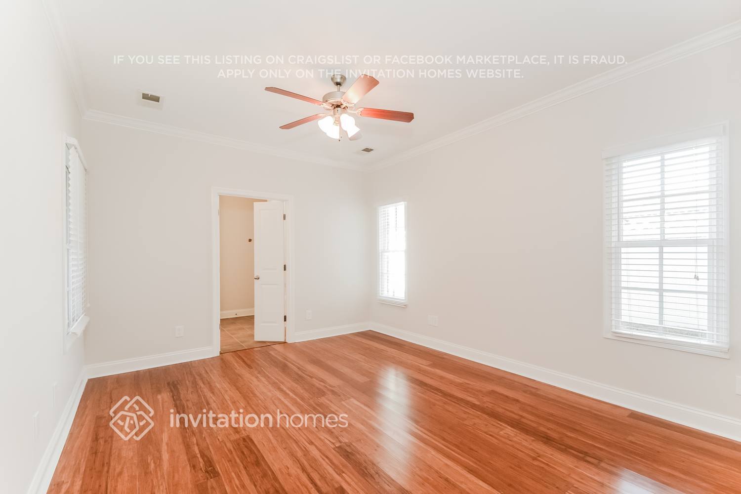 Building Photo - 2027 Oak Trail Dr