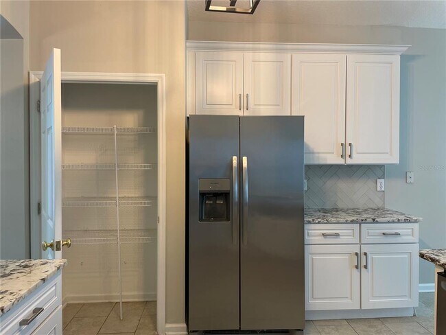 Building Photo - 405 Ridgeway Blvd