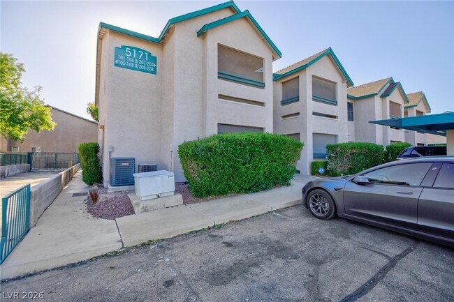 Building Photo - 5171 S Lindell Rd