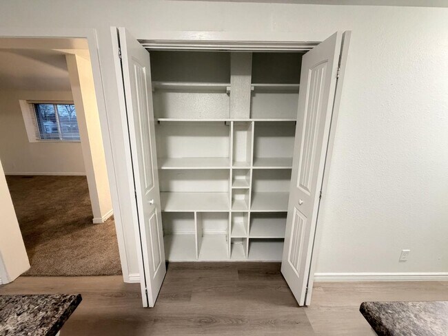 Building Photo - 1101 S 680 W