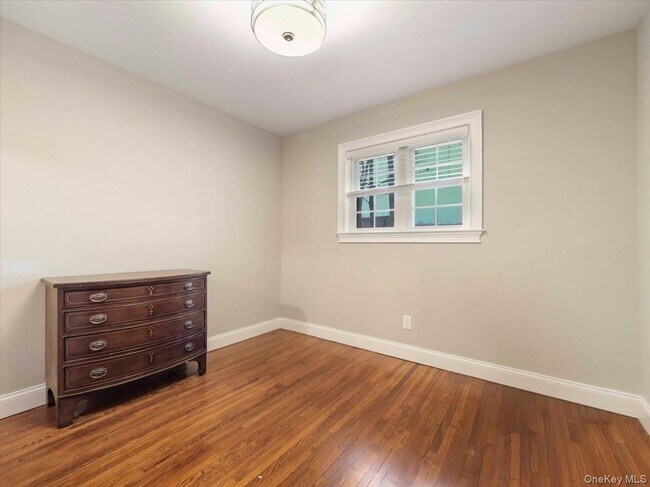 Building Photo - 5 Indian Dr