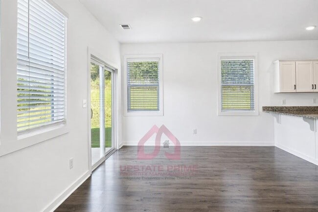 Building Photo - 1455 Darrowby Wy