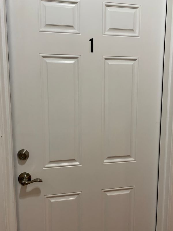 Building Photo - 517 Seneca St