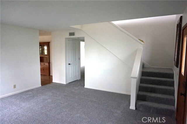 Building Photo - 9281 Woodcrest Dr