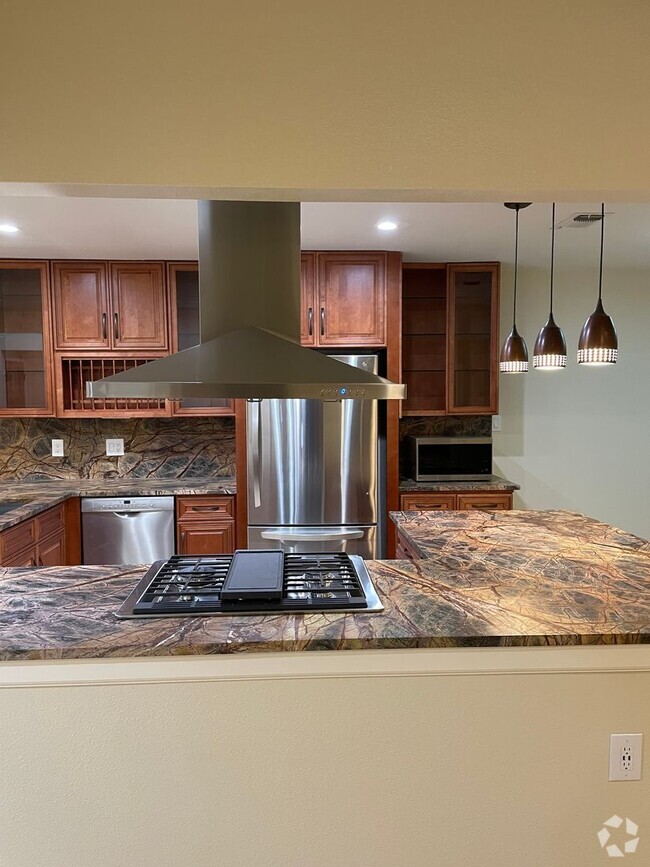 Building Photo - Rare Rental- Fully Renovated Classic in Ca...