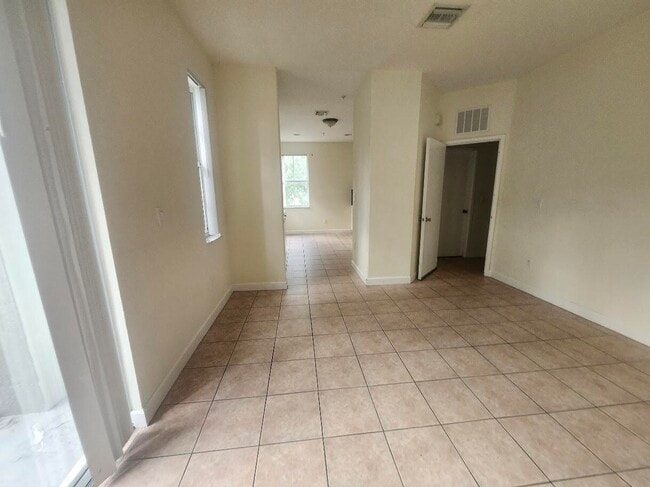Building Photo - 3408 Shoma Dr