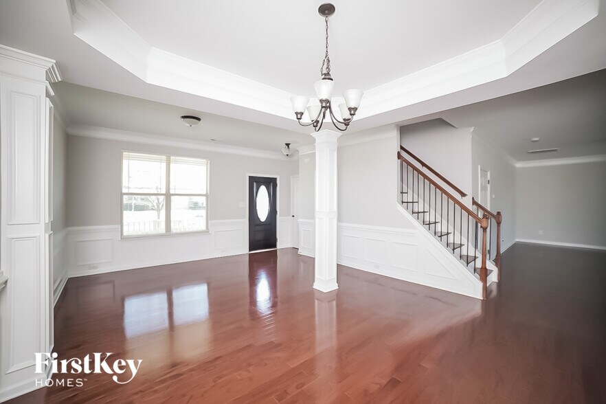 Building Photo - 133 Glenmoor Ave