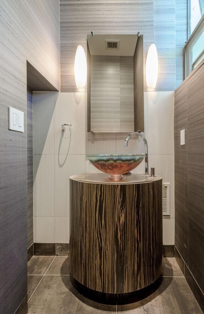 Building Photo - 2510 Skyfarm Dr