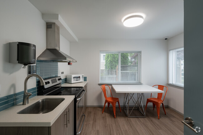 Community Kitchen A - Vistana Apartments