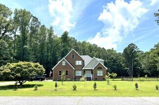 Building Photo - Brick 2 story in Chesapeake