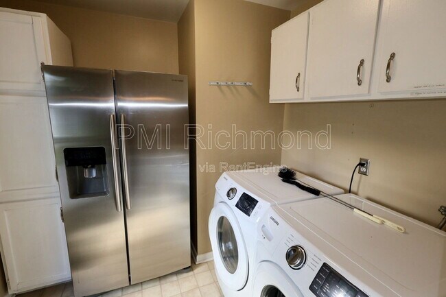 Building Photo - 9107 Mapleview Ave