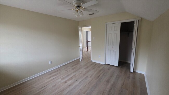 Building Photo - 15207 Pebble Lake Dr