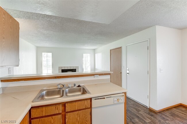 Building Photo - 4201 Terrestrial Dr