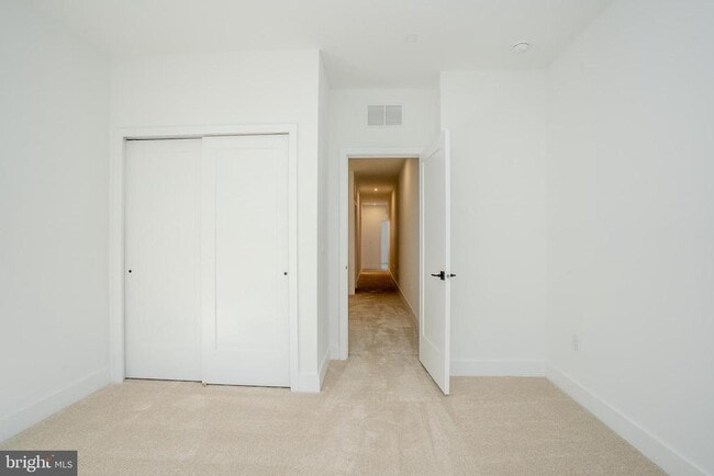 Building Photo - 8104 Donatello Dr