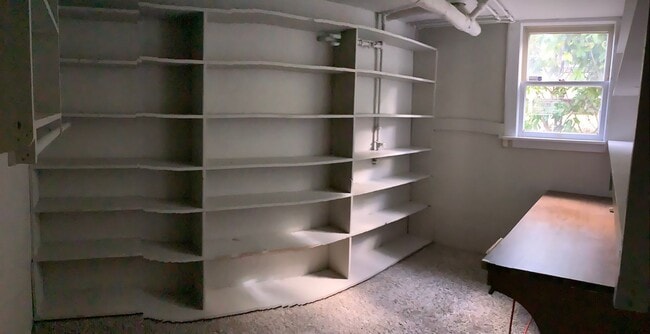 Building Photo - Large home/3bed 3 bath with bonus/office room just outside of PSNS and close to Bremerton Ferry