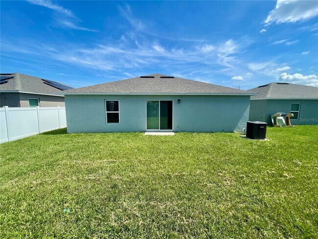 Building Photo - 348 Towns Cir