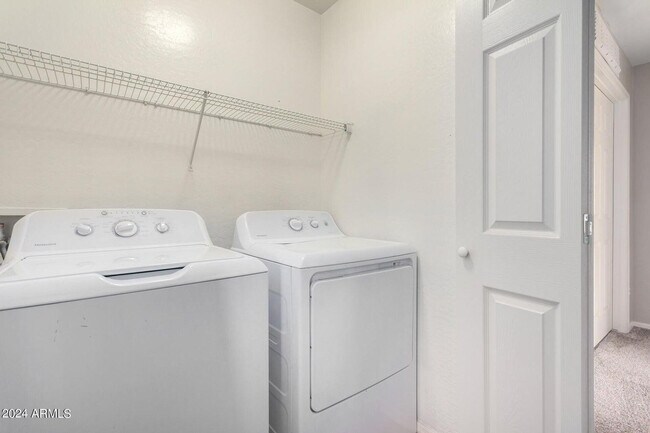 Building Photo - 23690 W Bowker St