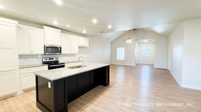 Building Photo - 5518 120th St