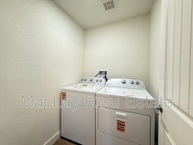 Building Photo - 1720 W Highland St