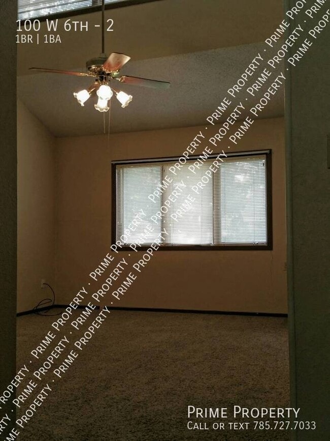 Building Photo - 100 W 6th-2