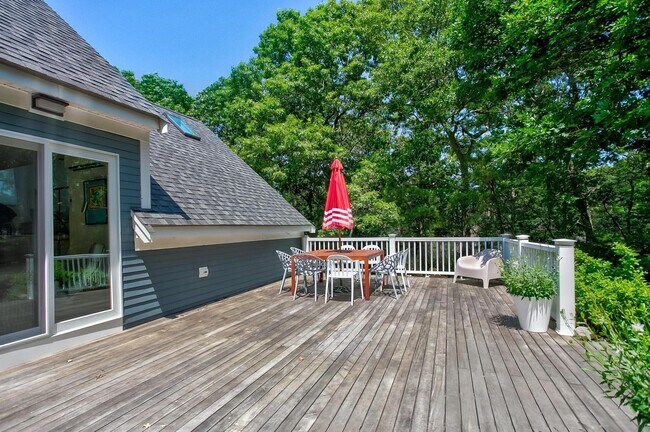 Building Photo - 130 Berkshire Trl