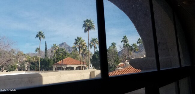 Building Photo - 6125 N 28th Pl