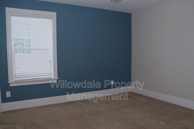 Building Photo - 124 Durban Meadow Dr