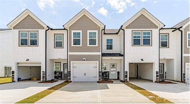 Primary Photo - 1057 Linsmore Ave