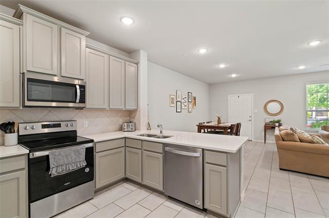 Building Photo - 3540 Cricket Dr