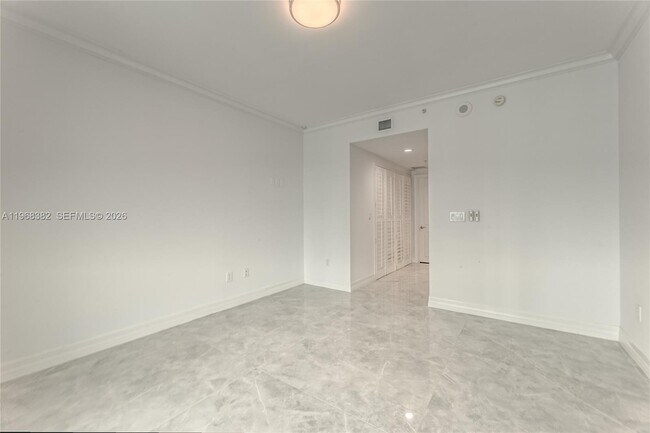 Building Photo - 3535 S Ocean Dr