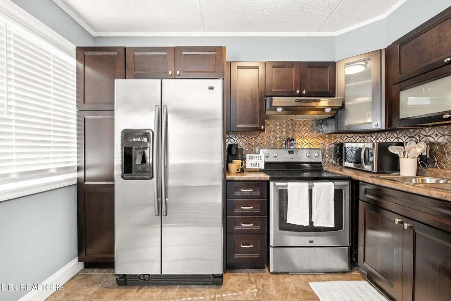 Fully Furnished - 2718 Painter Ave