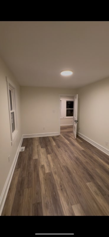 Building Photo - 129 W Youngs Ave