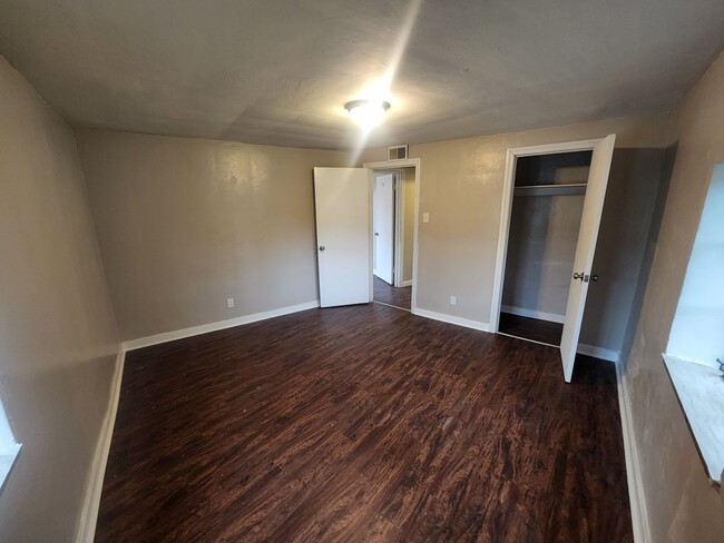 Building Photo - Newly Renovated 2 bedroom Section 8 NO APP...